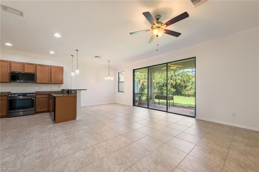 15346 Summit Place Cir #161, Naples, photo 3