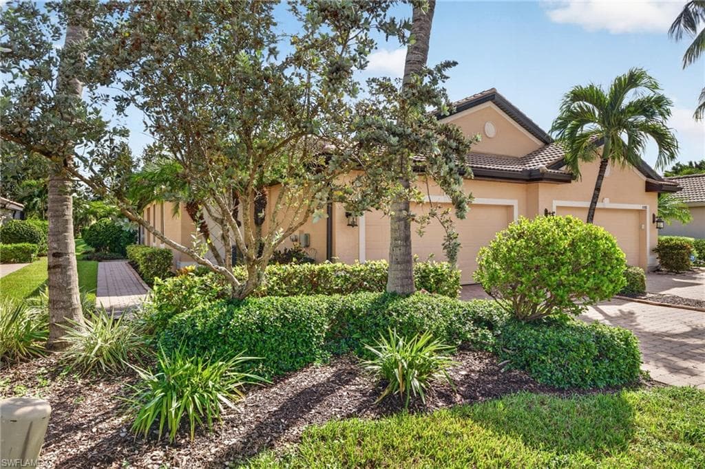 11086 St Roman Way, Bonita Springs, photo 2