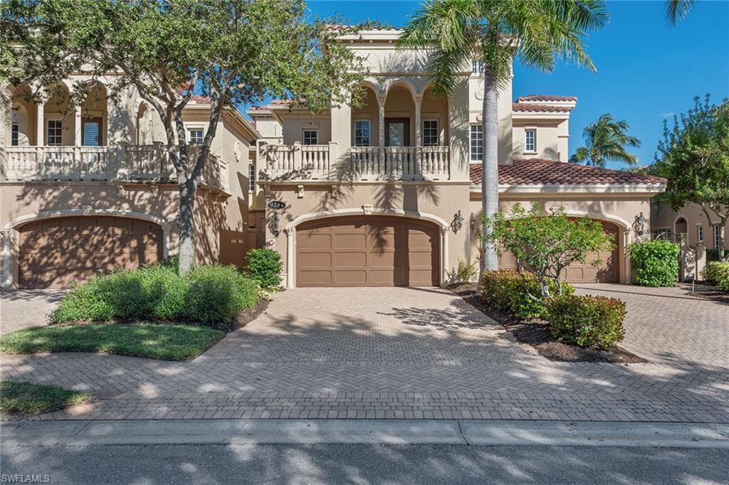 9284 Menaggio Ct #202, Naples, photo 2