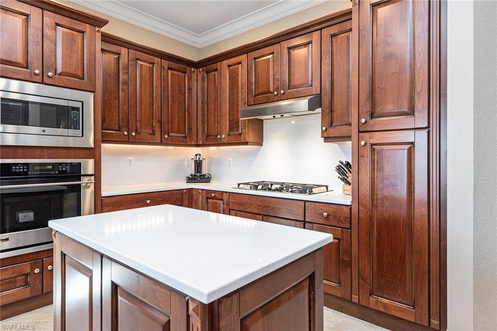 9284 Menaggio Ct #202, Naples, photo 3