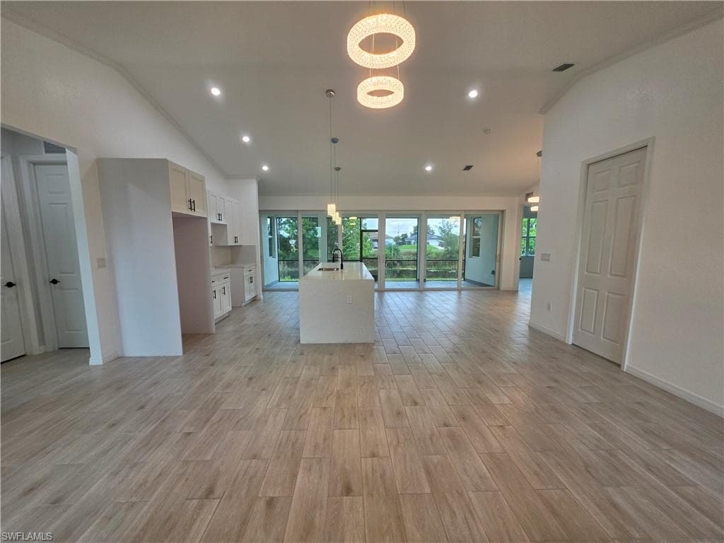 2617 26th Pl, Cape Coral, photo 3