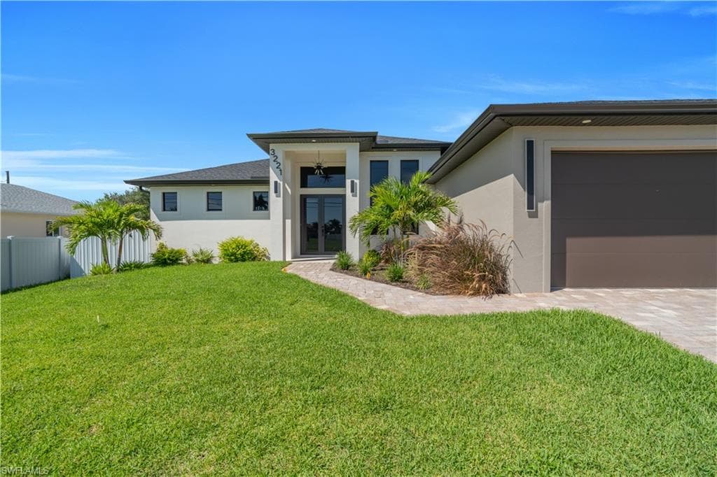 3221 3rd Ter, Cape Coral, photo 3