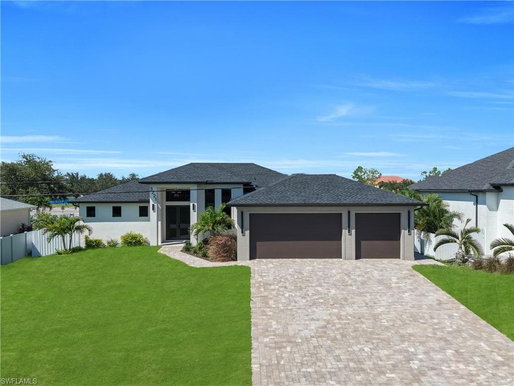 3221 3rd Ter, Cape Coral