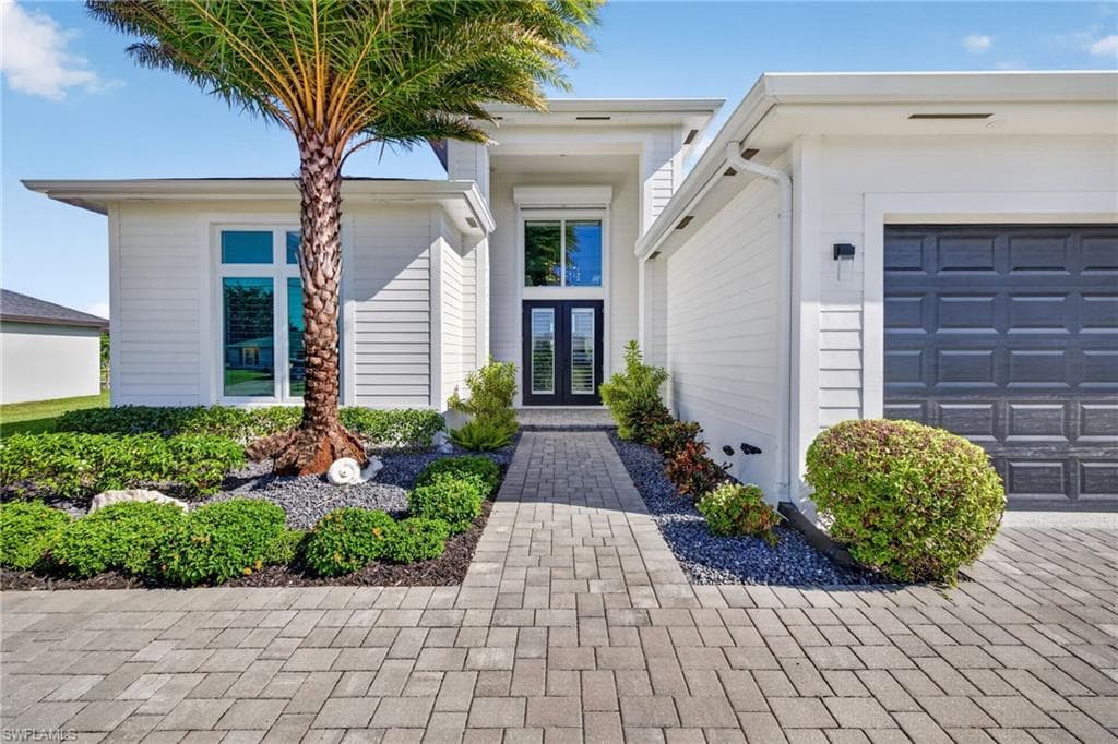 2001 2nd Ter, Cape Coral, photo 3