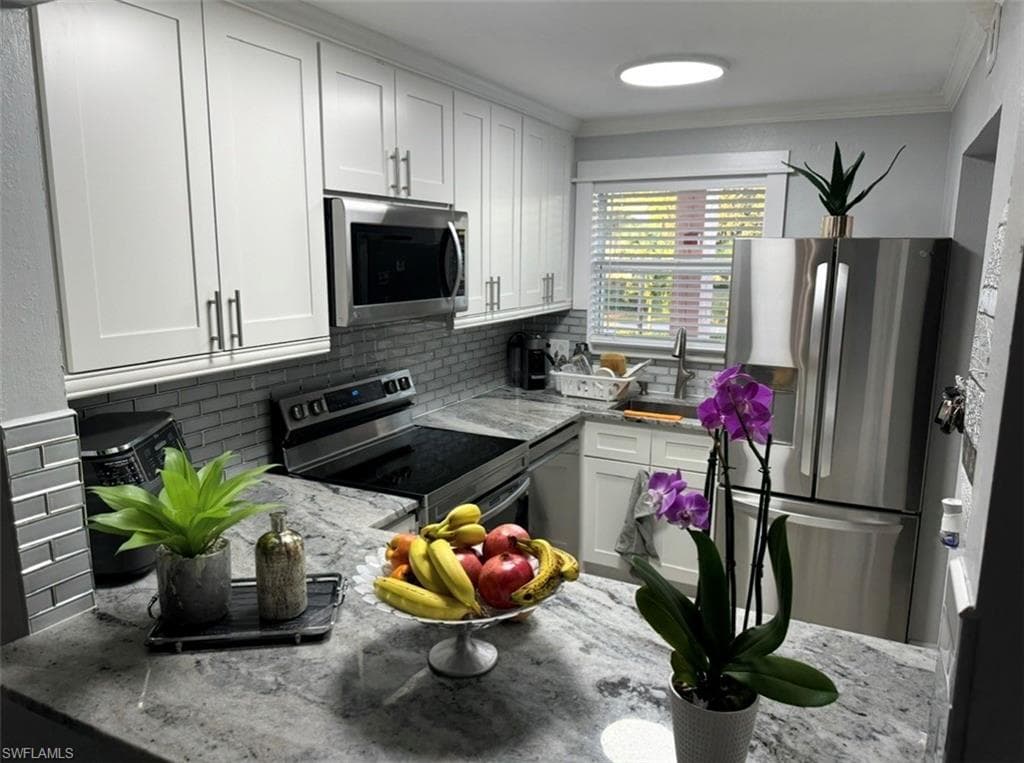 400 Forest Lakes Blvd #209, Naples