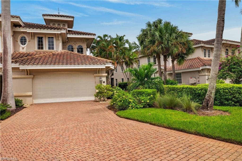 3177 Aviamar Cir #202, Naples, photo 3