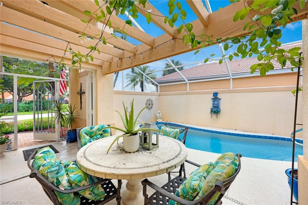 129 Sabal Lake Dr, Naples, photo 2