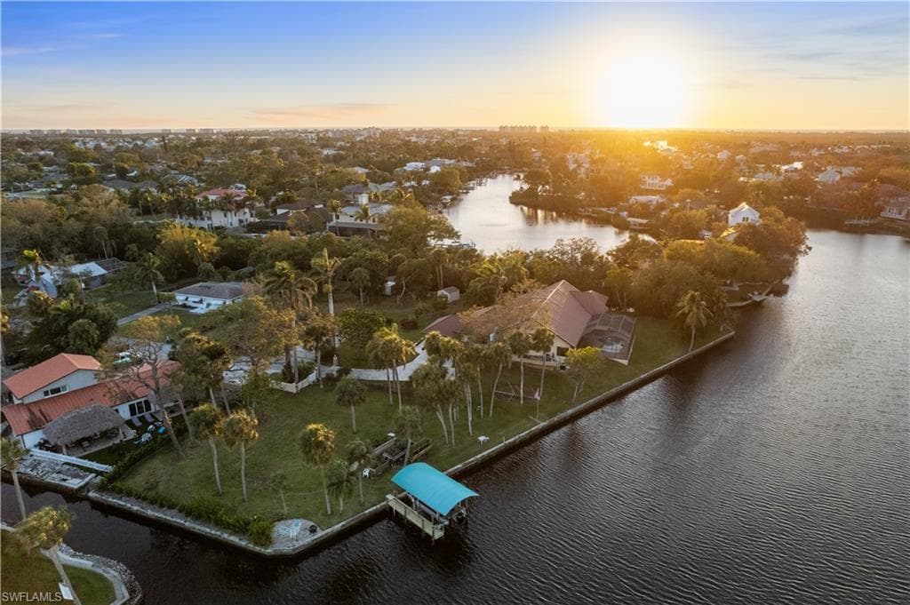 27557 Shore Dr, Bonita Springs
