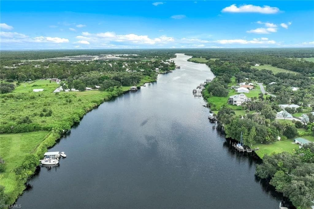 21211 Palm Beach Blvd, Alva
