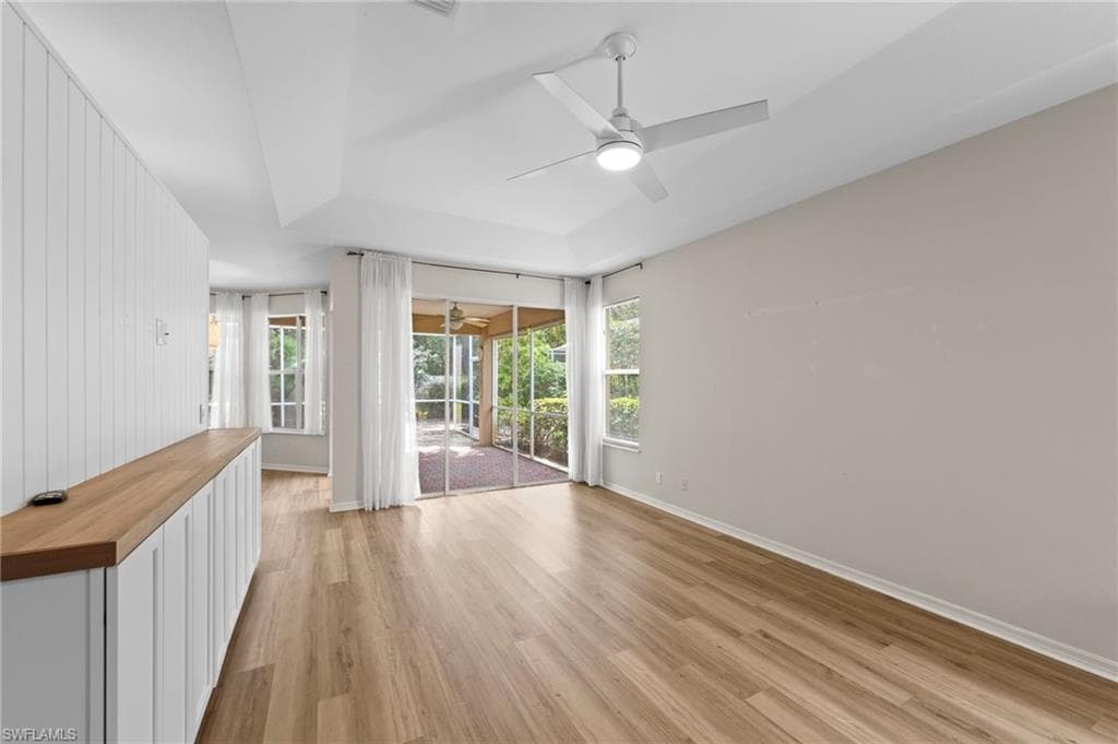 168 Livermore Ln, Naples, photo 3