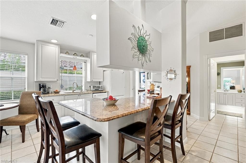 5618 Eleuthera Way, Naples, photo 3