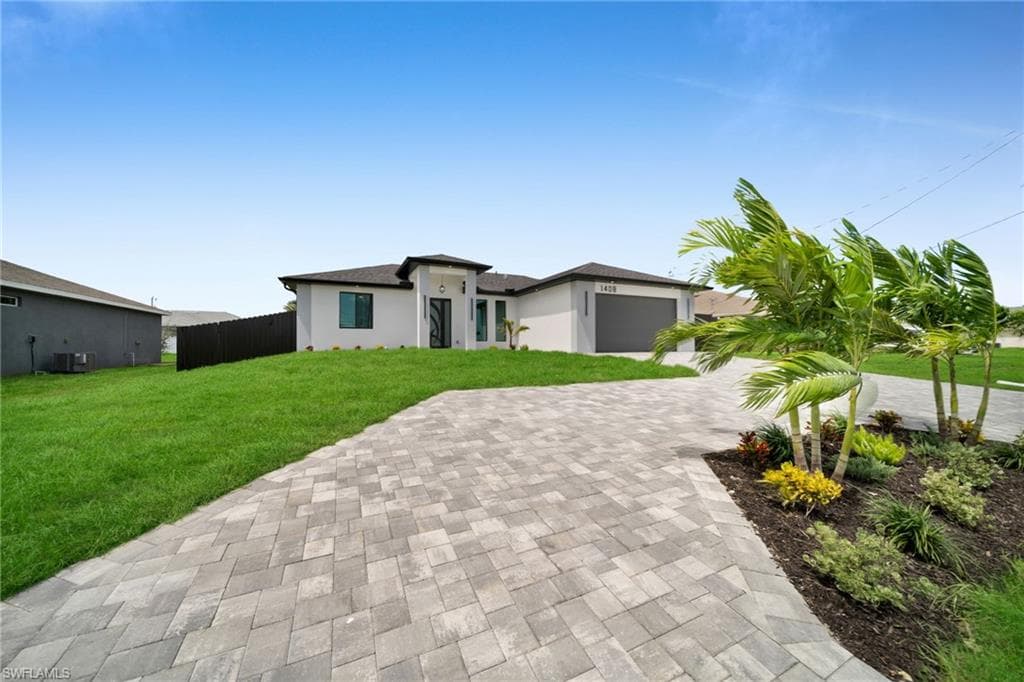 1408 Nelson Rd, Cape Coral, photo 2