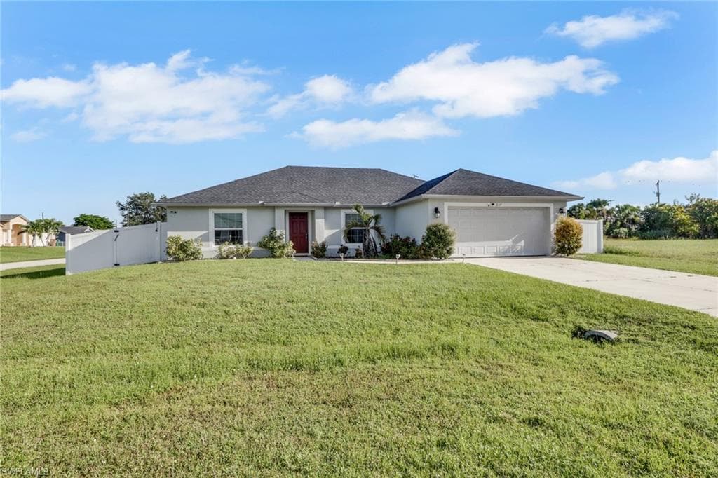 327 31st St, Cape Coral