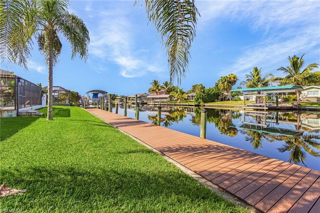 2215 Cape Way, North Fort Myers, photo 3