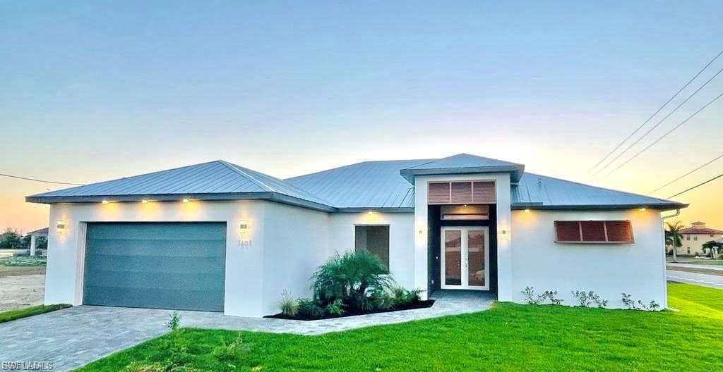 1227 40th Pl, Cape Coral
