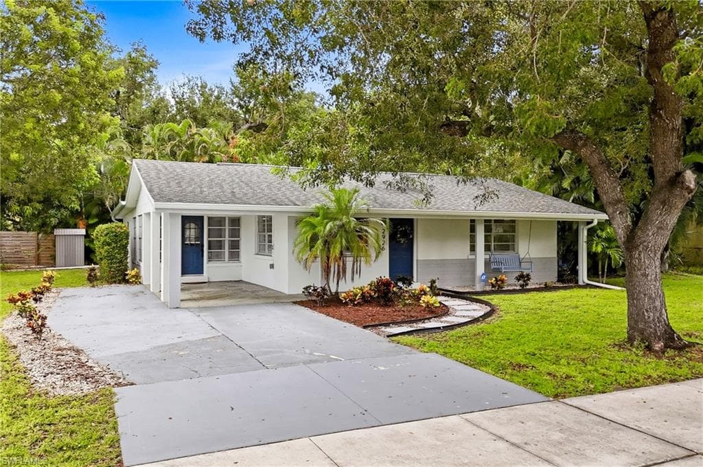 2926 Holly Rd, Fort Myers