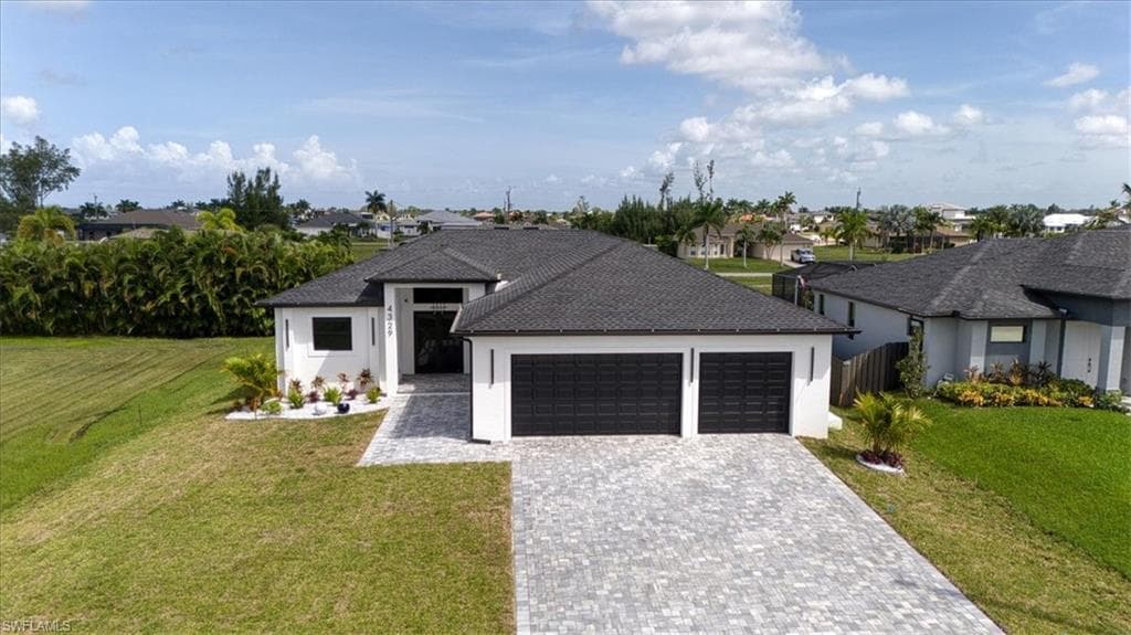 4329 27th Ter, Cape Coral