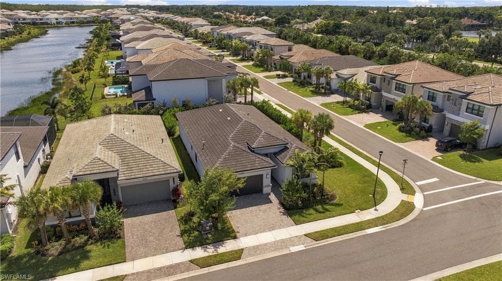 12219 Red Pine Pl, Estero, photo 3