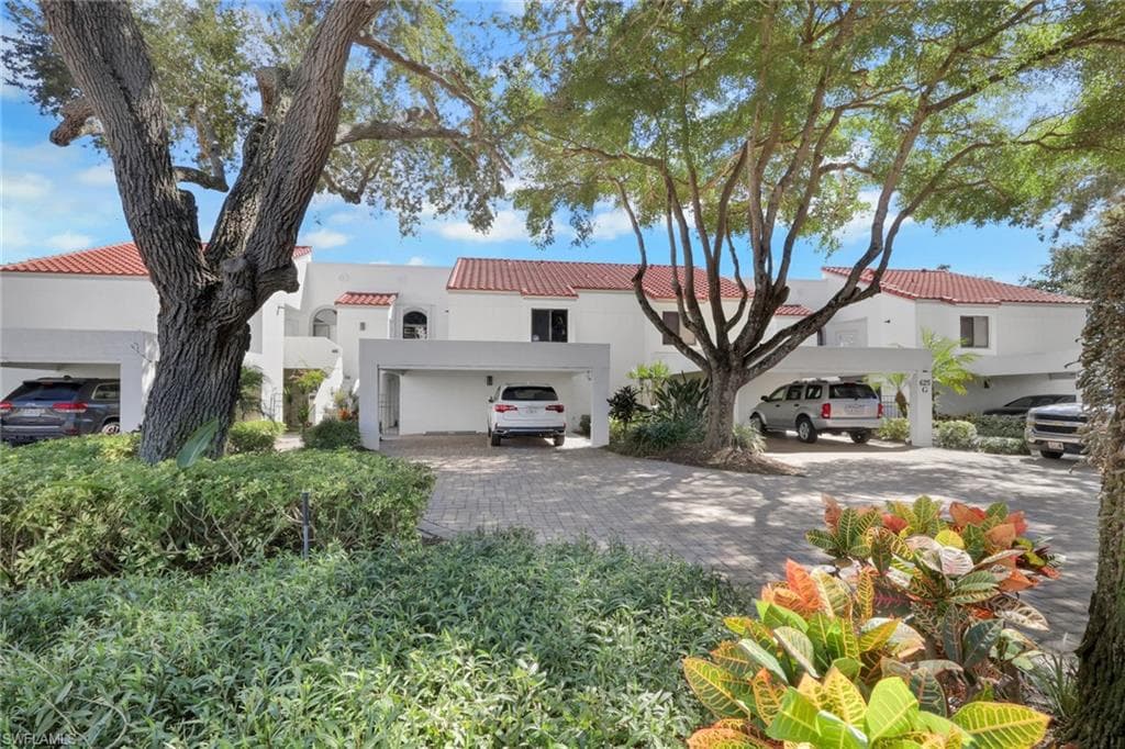 625 Beachwalk Cir #g203, Naples, photo 2