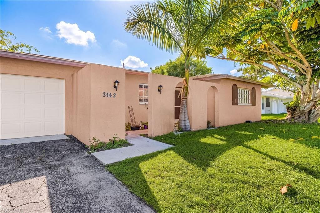 3142 41st St, Naples, photo 3