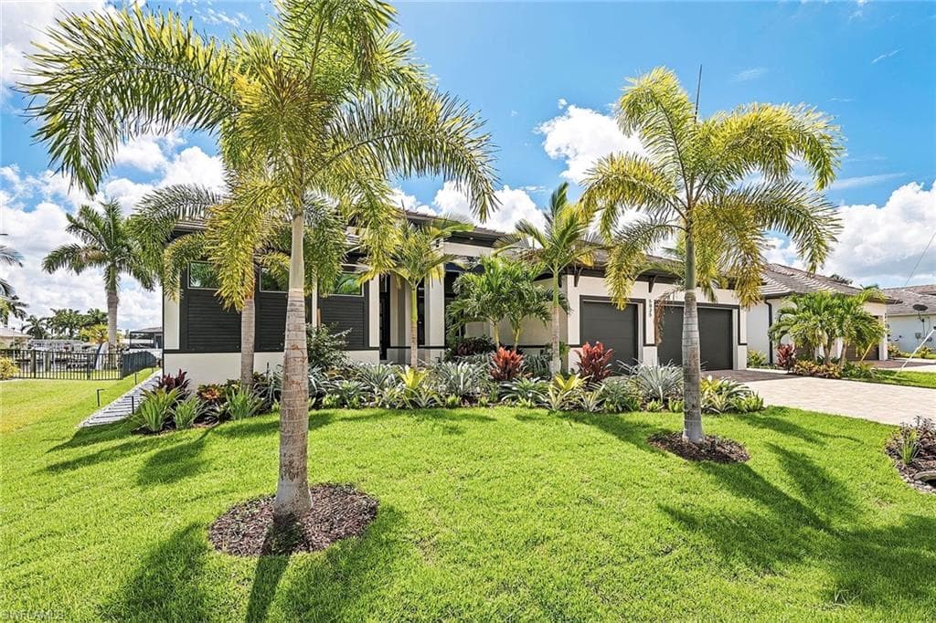 5025 Sorrento Ct, Cape Coral, photo 2