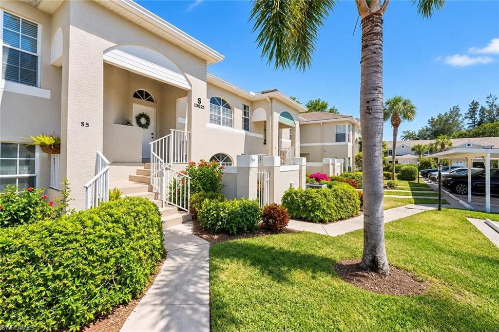13021 Hamilton Harbour Dr #s5, Naples