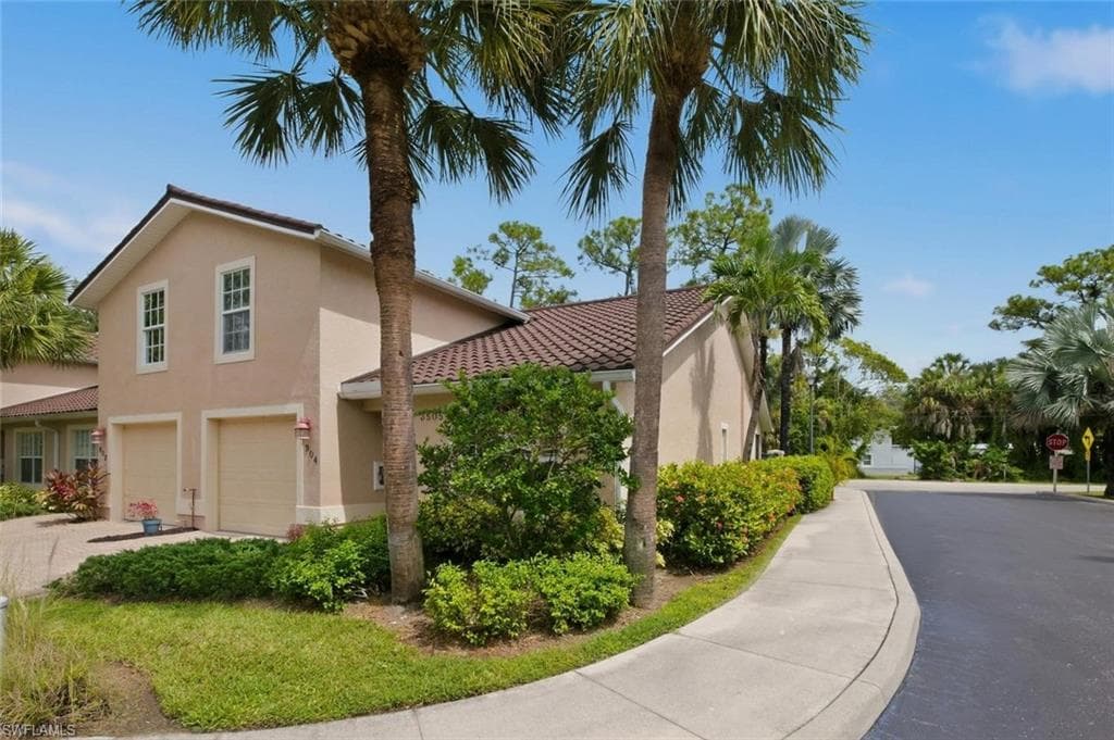 3505 Avion Woods Ct #904, Naples, photo 2