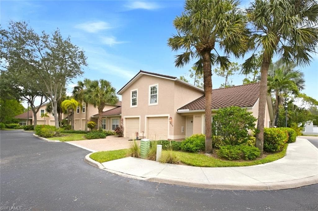 3505 Avion Woods Ct #904, Naples