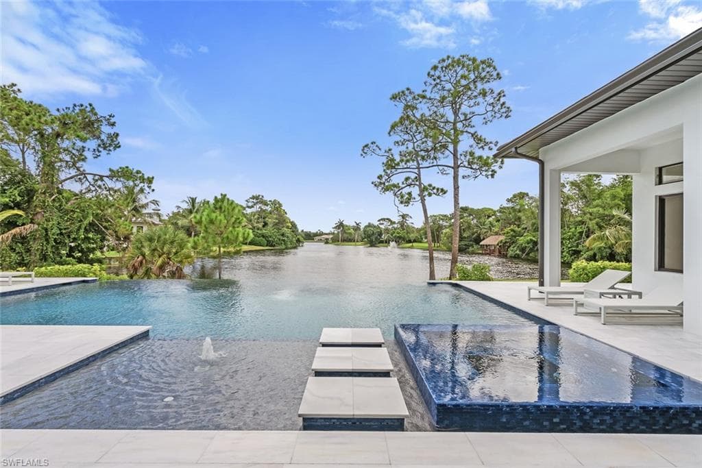 6590 Trail Blvd, Naples, photo 3