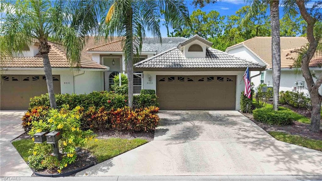 8033 San Vista Cir #12r, Naples