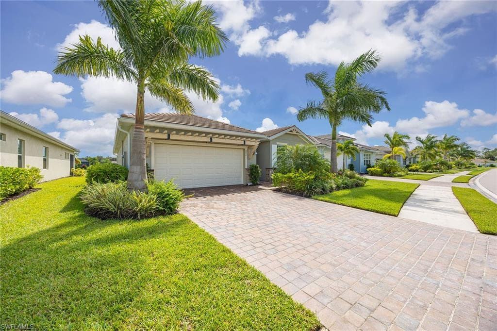 491 Polihale Way, Naples