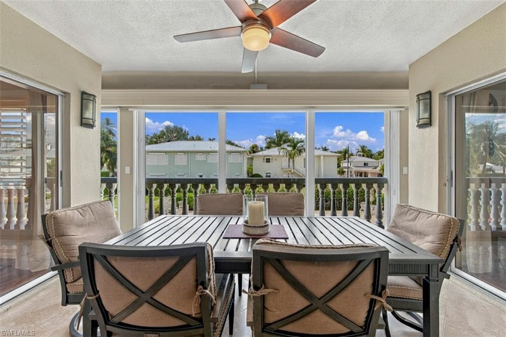 666 3rd St #202, Naples