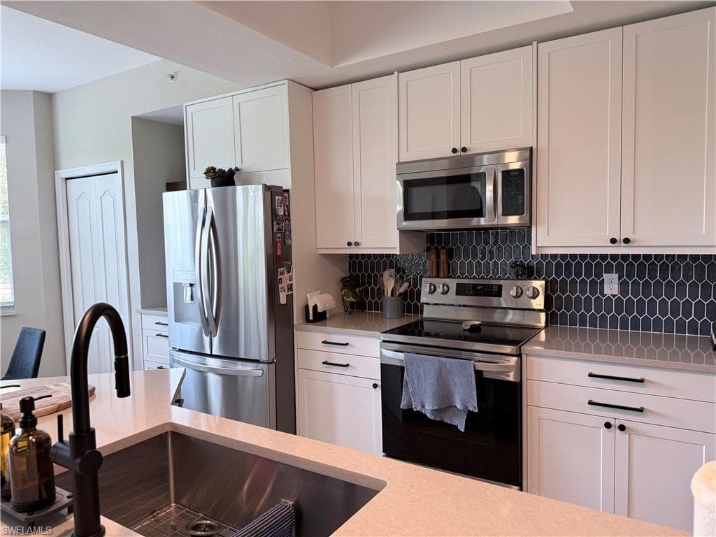2835 Cypress Trace Cir #102, Naples, photo 2