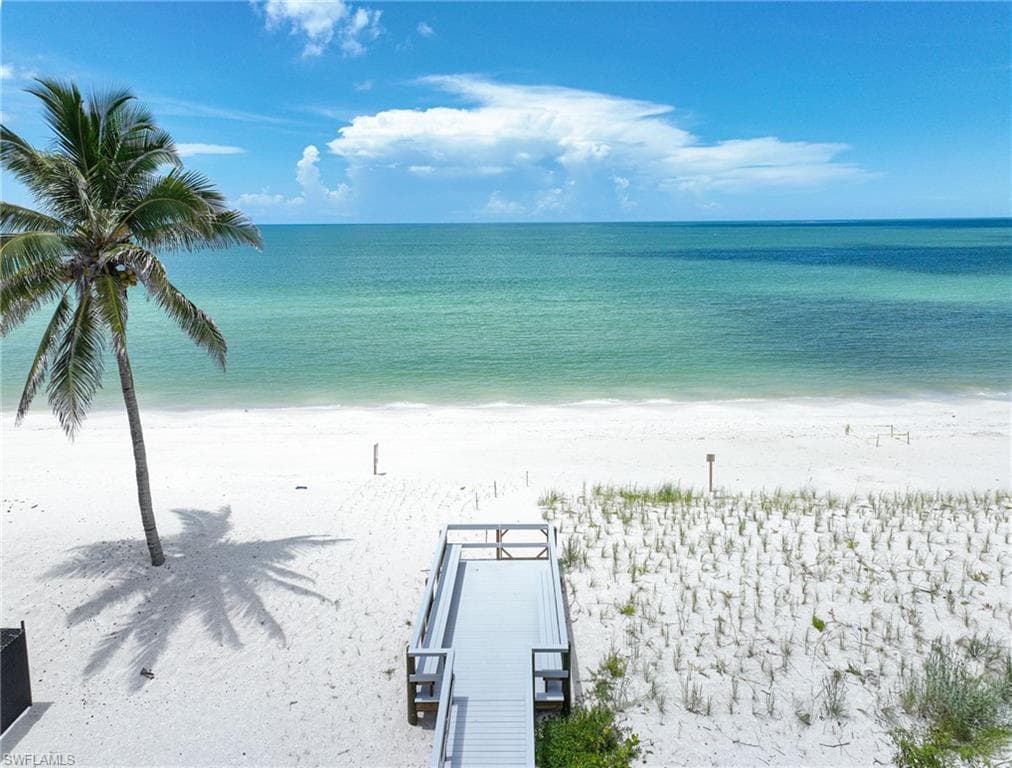 175 Barefoot Cir, Bonita Springs, photo 2