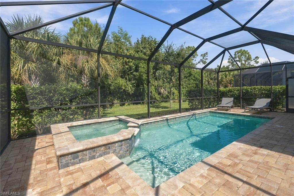 6825 Greenbriar Ct, Naples, photo 2