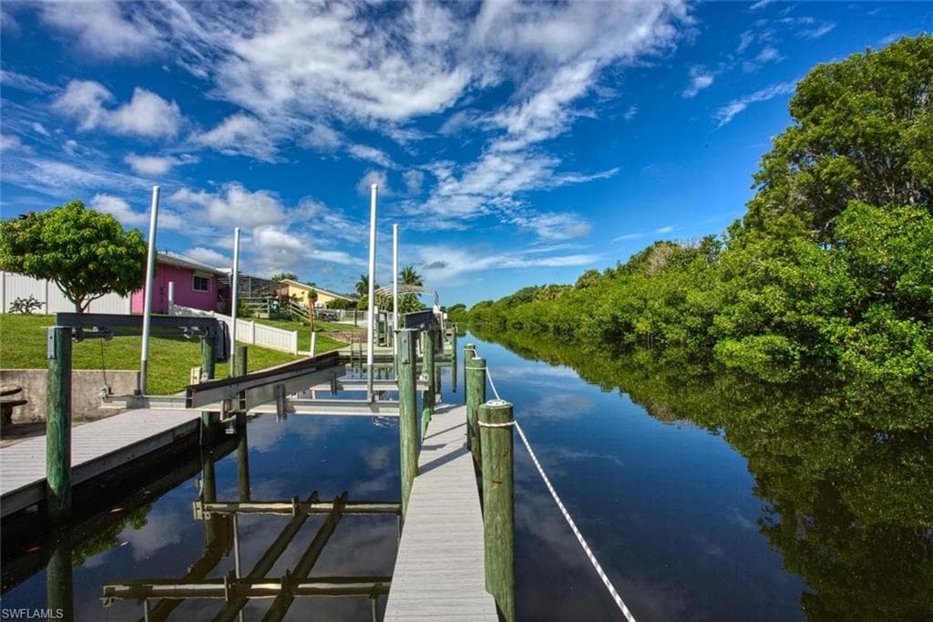 1227 Everest Pkwy, Cape Coral