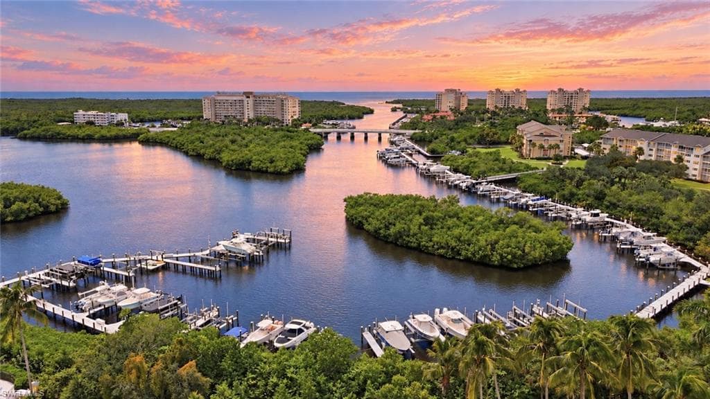 430 Cove Tower Dr #501, Naples, photo 2