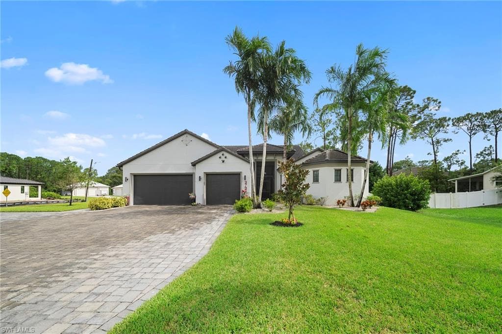 9796 Strike Ln, Bonita Springs