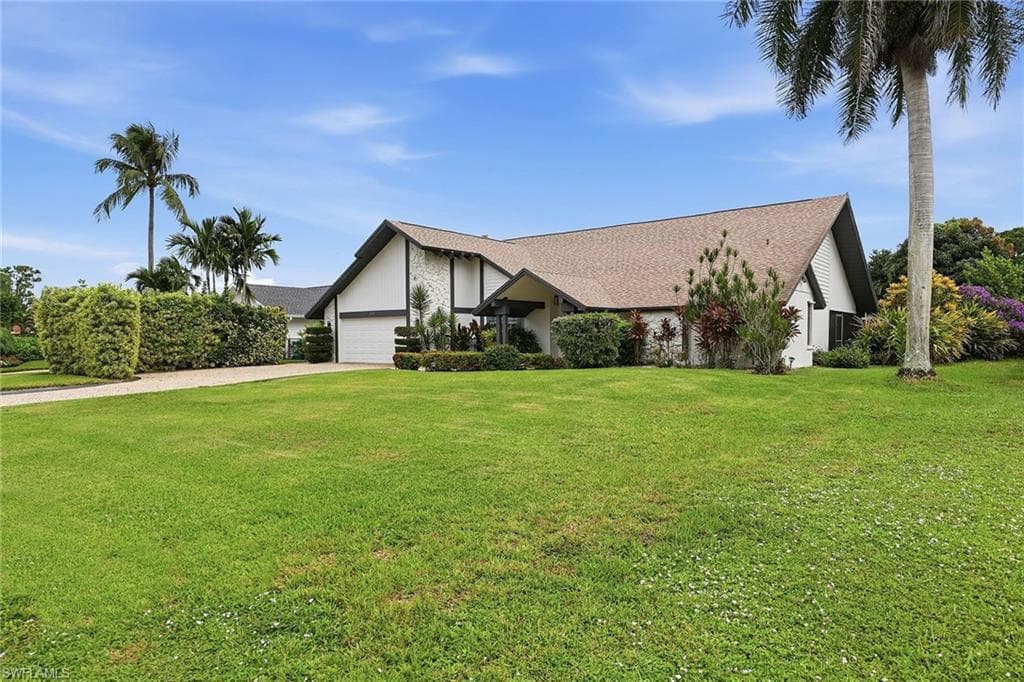 2529 Kings Lake Blvd, Naples
