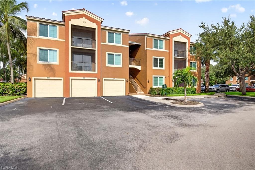 1225 Reserve Way #203, Naples, photo 2