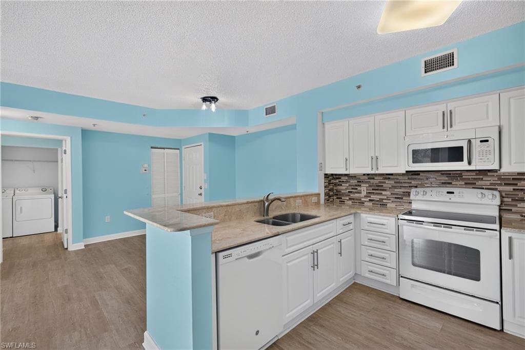 1225 Reserve Way #203, Naples, photo 3