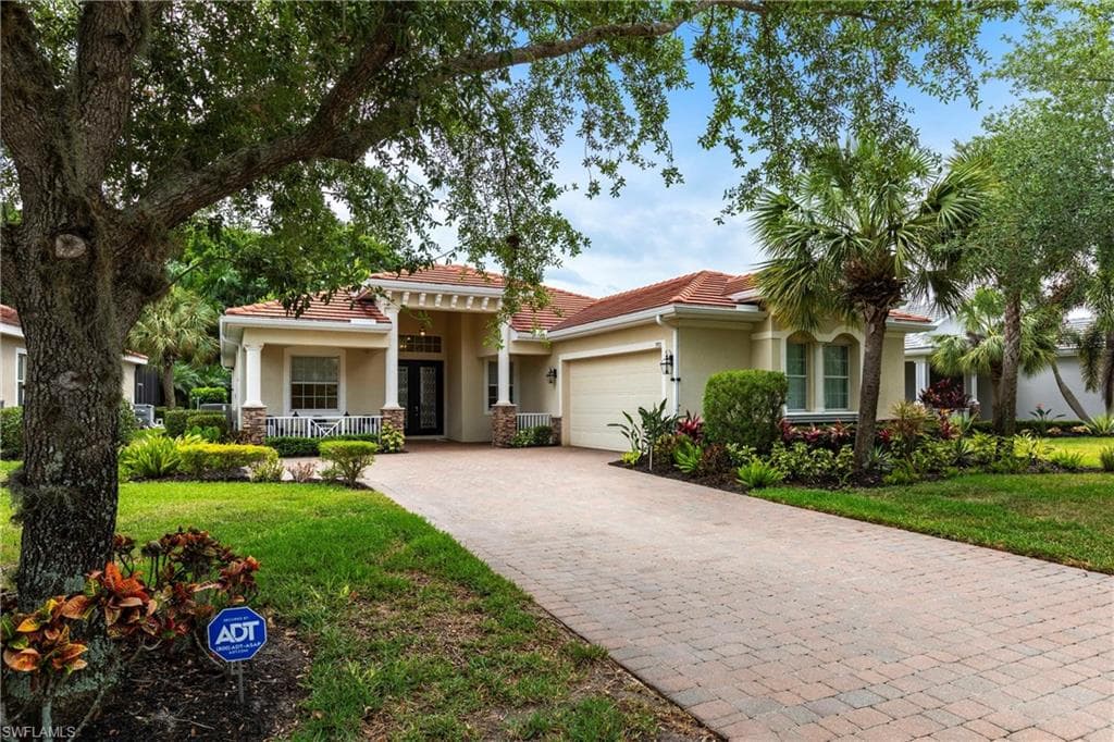 3971 Otter Bend Cir, Fort Myers, photo 2