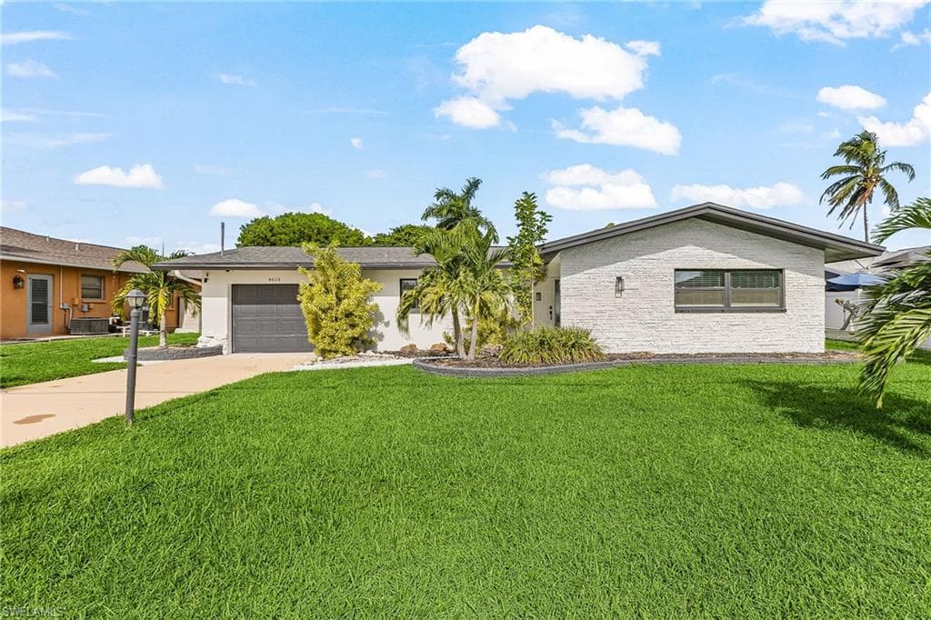 4614 1st Pl, Cape Coral