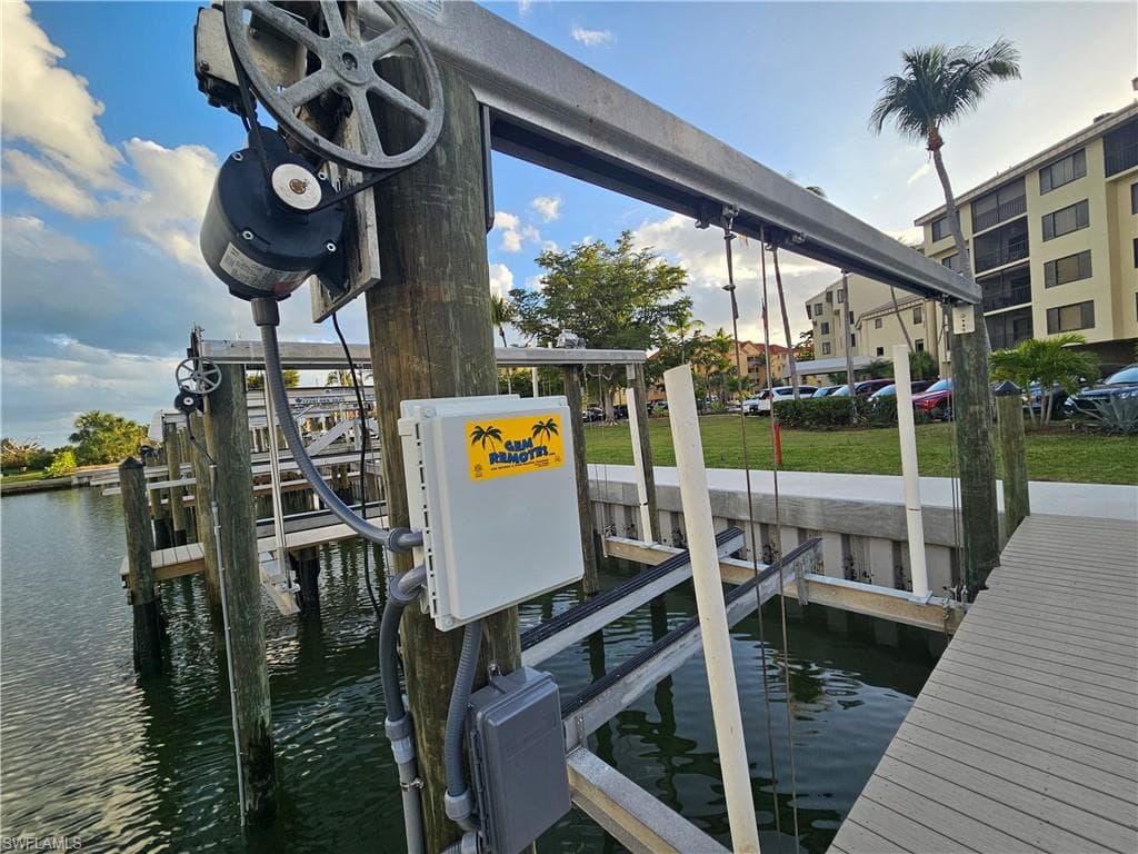 7327 Estero Blvd #100, Fort Myers Beach, photo 2