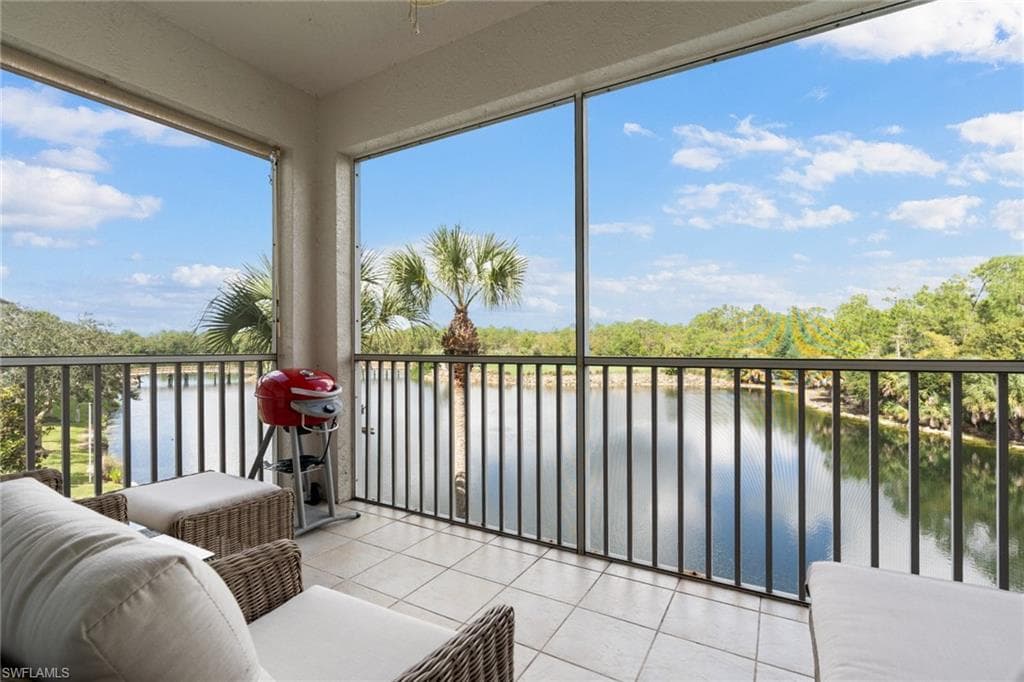 7615 Arbor Lakes Ct #433, Naples, photo 2