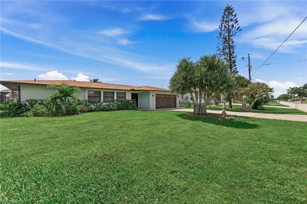 1928 15th Ter, Cape Coral, photo 2