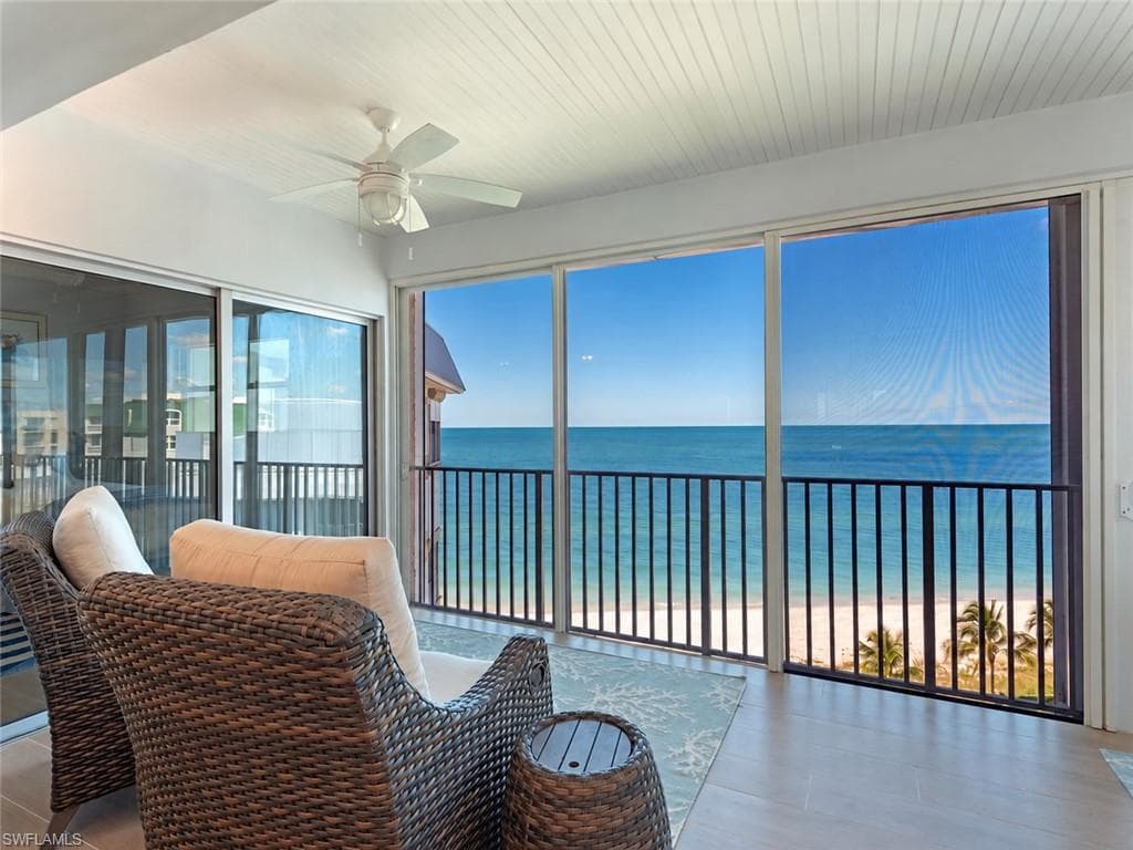 2905 Gulf Shore Blvd #803, Naples, photo 3