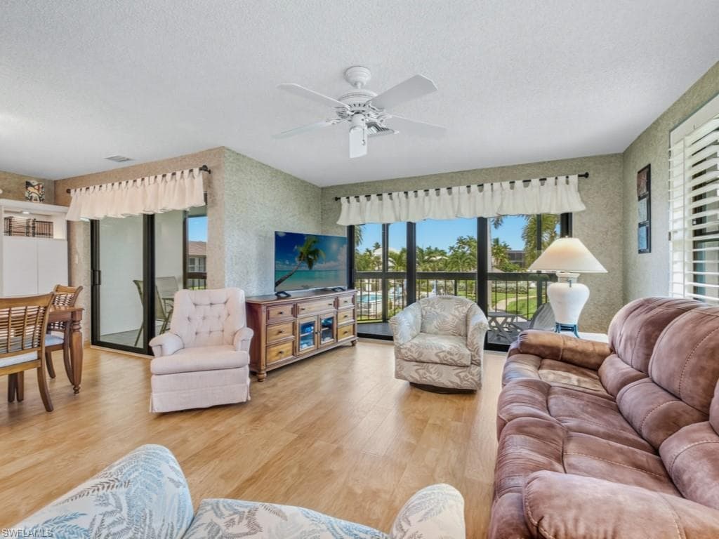 525 Seaview Ct #m4, Marco Island, photo 2