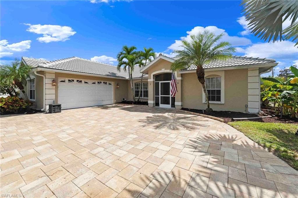 28910 Winthrop Cir, Bonita Springs