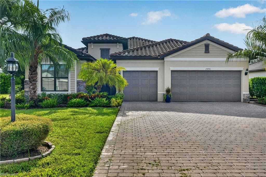19791 Beverly Park Rd, Estero